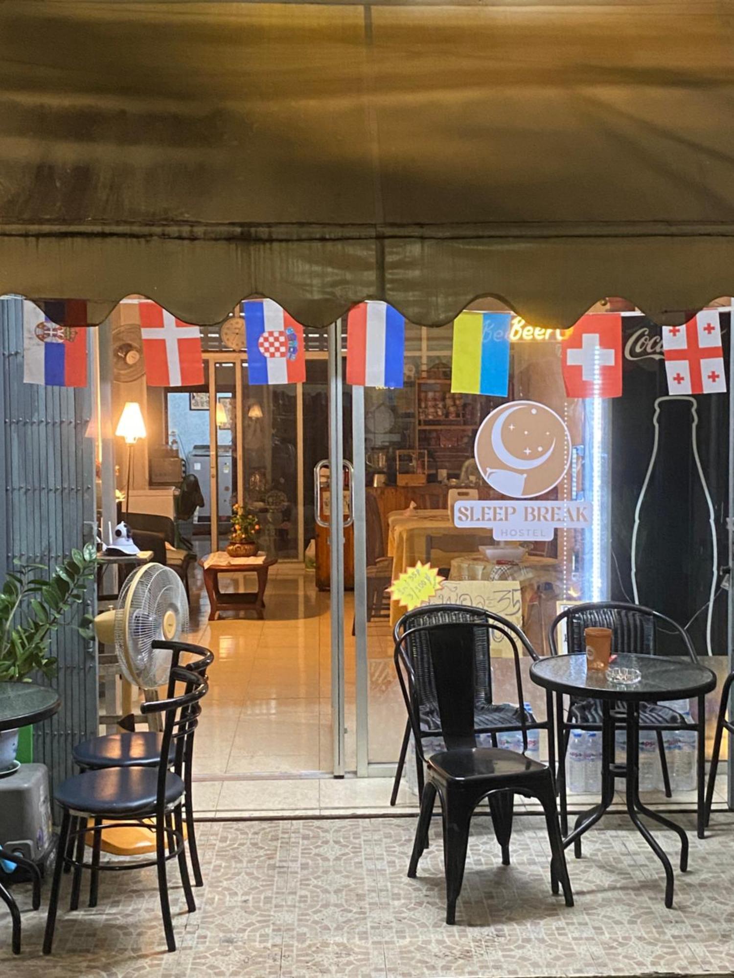 Sleep Break Hostel Sathon Bangkok Kültér fotó